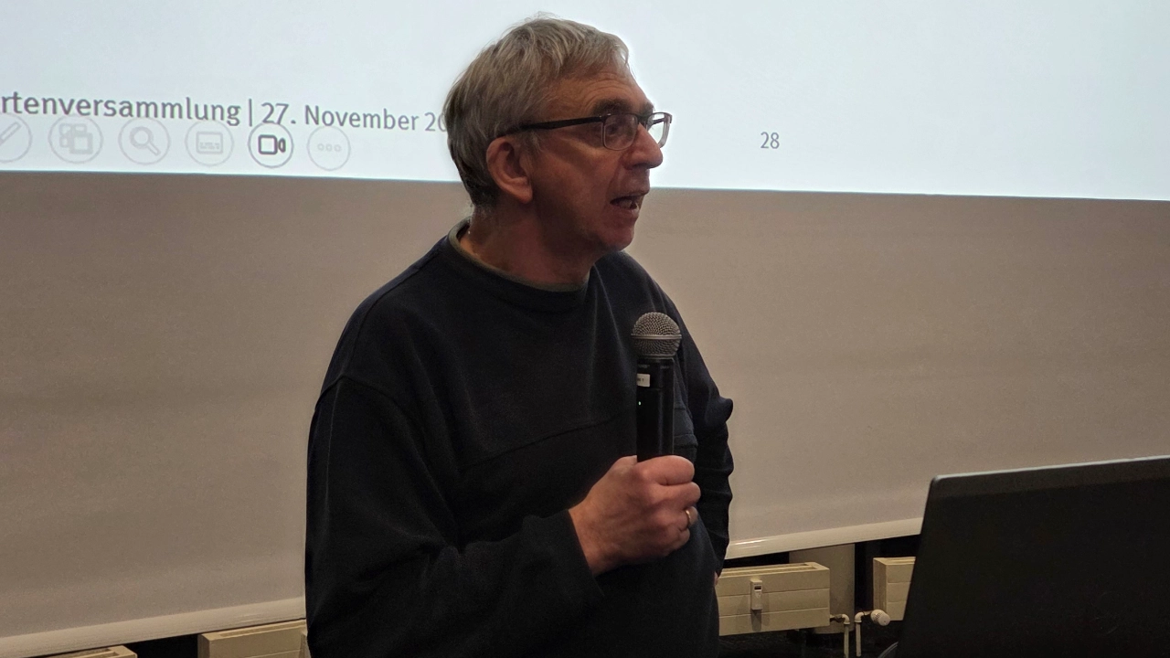 Achim am Rednerpult