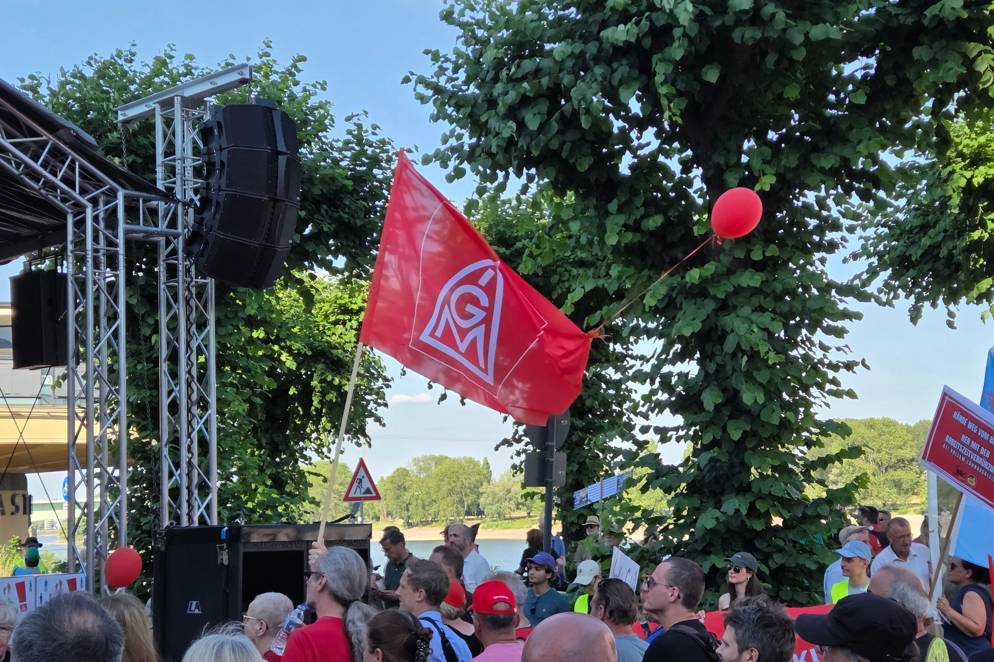 IGM Fahne Demo in Köln